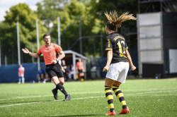 AIK - Växjö.  2-1