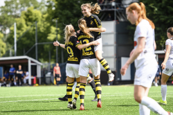 AIK - Växjö.  2-1