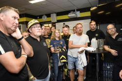 Den Svarta Massan inför AIK-BP