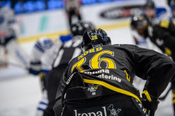 AIK - Karlsskoga.  5-1