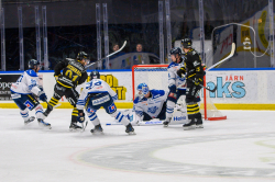 AIK - Karlsskoga.  5-1