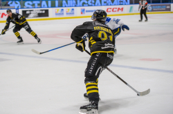 AIK - Karlsskoga.  5-1